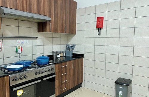 Mwananyamala Apartamento | Homely 2-bedroom, Victoria Place