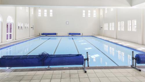 Century City Apartamento | Homely 3 Bedroom apartment in Villa Italia Century City