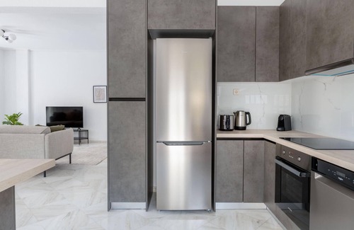Marousi Apartamento | Homely 3BR Apartment in Marousi