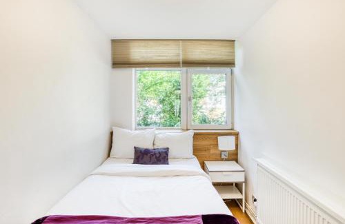 Ferndale Casa | Homely 4 Bedroom House in Brixton
