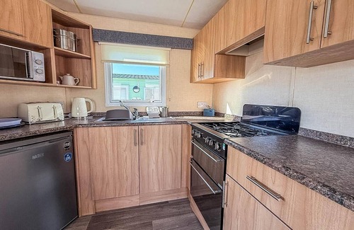 Hunstanton Casa | Homely 8 berth caravan at Manor Park, near Hunstanton Beach ref 23004B