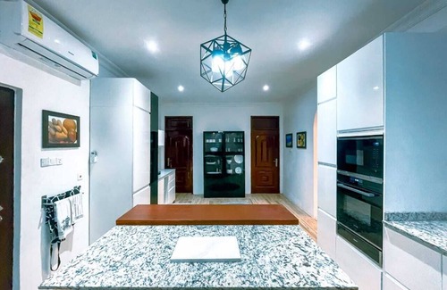 Nungua Villa | Homely and spacious villa with modern amenities for up to 6 guests.