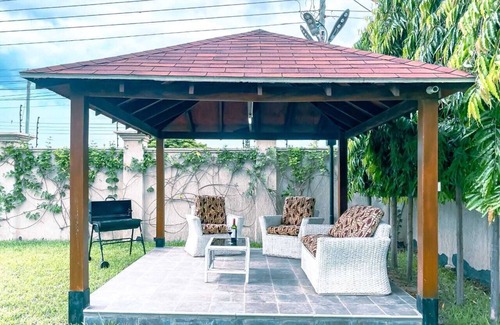 Nungua Villa | Homely and spacious villa with modern amenities for up to 6 guests.