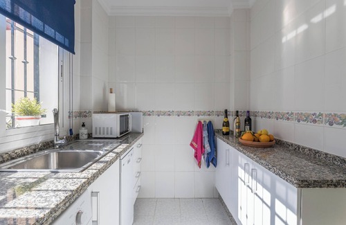 Nerja Apartamento | Apartamento acogedor, 2 grandes terrazas, vistas impresionantes y piscina