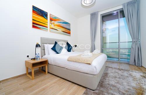 Business Bay Apartamento | Homely Apartment with Canal and Burj Khalifa view