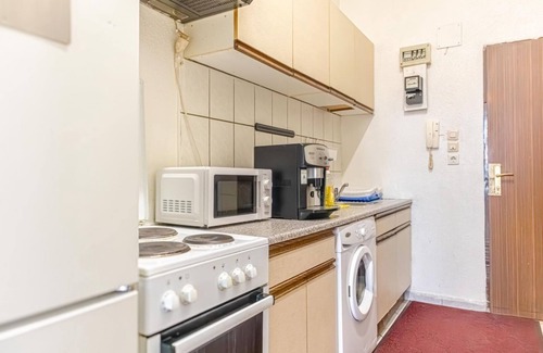Brigittenau Apartamento | Homely Studio w/ Free Coffee near Millenium Tower