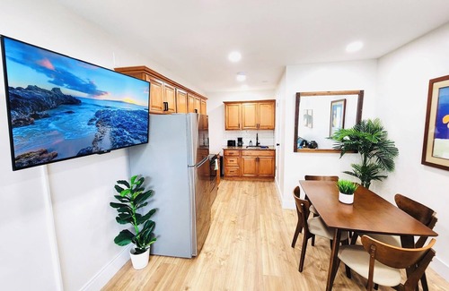 Lake Ridge Apartamento | Homely Studio w/ Sofa Bed & Pool Access