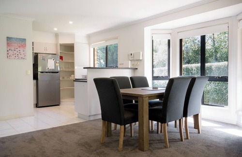 South Launceston Apartamento | Homely Unit Near the City with Parking & Wifi