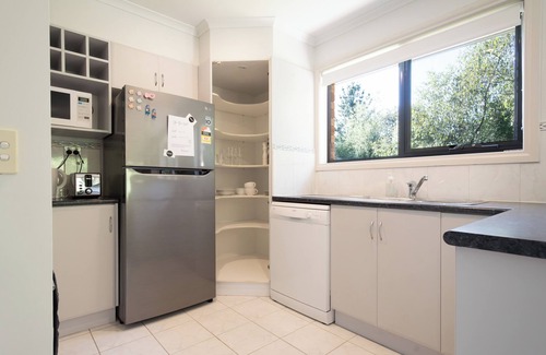 South Launceston Apartamento | Homely Unit Near the City with Parking & Wifi