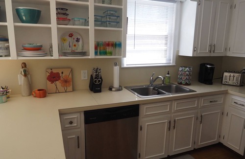 Hickory Casa | Homemade in HICKORY! Fun Home with Pool!