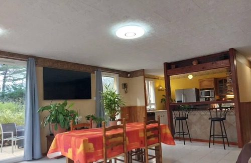 Plan-d'Aups-Sainte-Baume Casa | Homerez - Casa Plan-d'Aups-Sainte-Baume