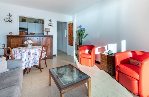 Le Suquet Apartamento | Homerez - ¡A 100 m de la playa! Apartamento para 4 pers. con balcón en Cannes