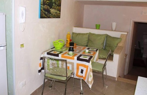 Alcamo Historic Center Apartamento | Homerez - 200 m away from the beach! Nice appartement for 2 ppl. at Alcamo