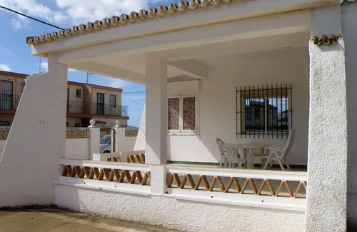 Punta Umbria Casa | Homerez - ¡A 4 m de la playa! Casa para 13 pers. con terraza en Punta Umbría
