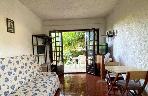 Bravone Apartamento | Homerez - ¡A 50 m de la playa! Estudio para 2 pers. con terraza en Linguizzetta