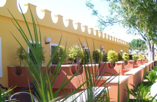 San Giorgio-Librino-San Giuseppe la Rena-Zia Lisa-Villaggio Sant'Agata Apartamento | Homerez - ¡A 50 m de la playa! Apartamento para 3 pers. con piscina compartida