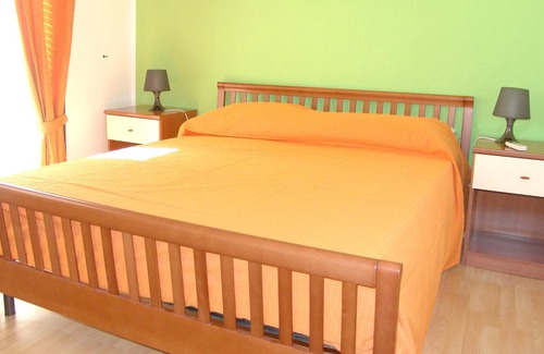 San Giorgio-Librino-San Giuseppe la Rena-Zia Lisa-Villaggio Sant'Agata Apartamento | Homerez - ¡A 50 m de la playa! Apartamento para 3 pers. con piscina compartida