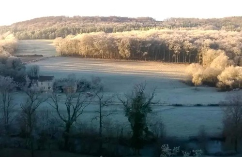 Bremur-et-Vaurois Casa | Homerez - Bonita casa para 7 pers. en Brémur-et-Vaurois