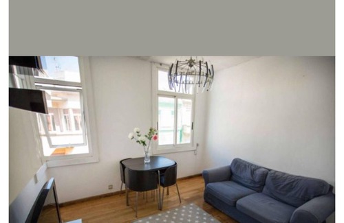 La Coruna Apartamento | Homerez - Apartamento a 3 km de la playa para 5 pers. con jacuzzi en A Coruña