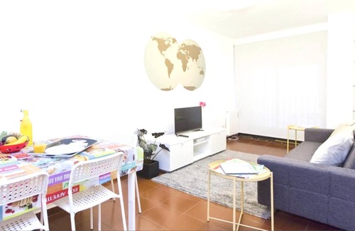 Valencia City Centre Apartamento | Homerez - Bonito apartamento a 6 km de la playa para 4 pers. en Valencia