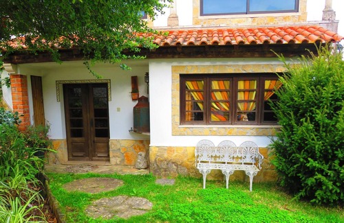 Sao Joao Batista Casa | Homerez - Casa para 6 pers. con piscina compartida y terraza en Porto de Mós