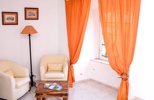Sao Joao Batista Casa | Homerez - Casa para 4 pers. con piscina compartida y terraza en Porto de Mós