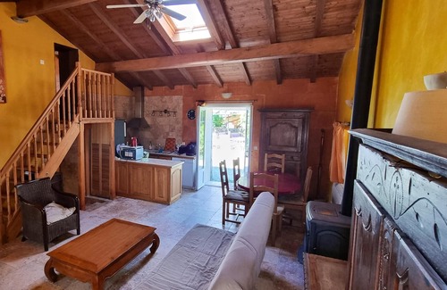 Chomerac Casa | Homerez - Amazing house for 8 ppl. with shared pool and terrace at Chomérac