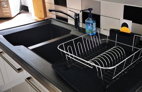 Le Vivier-sur-Mer Apartamento | Homerez - Apartment /Le Vivier-sur-Mer