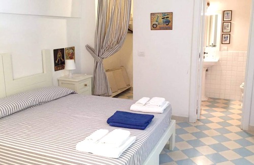 Laureto Apartamento | Homerez - Apartamento a 9 km de la playa para 4 pers. con piscina compartida