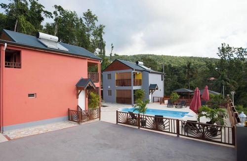 Cafeiere Apartamento | Homerez - Apartamento en Deshaies, piscina