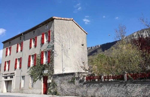 Tournemire Apartamento | Homerez - Apartamento en Tournemire