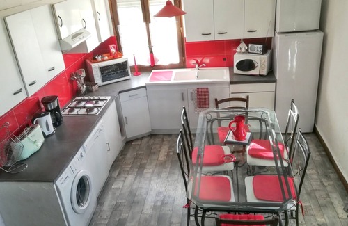Villeneuve d'Aveyron Apartamento | Homerez - Apartamento en Villeneuve