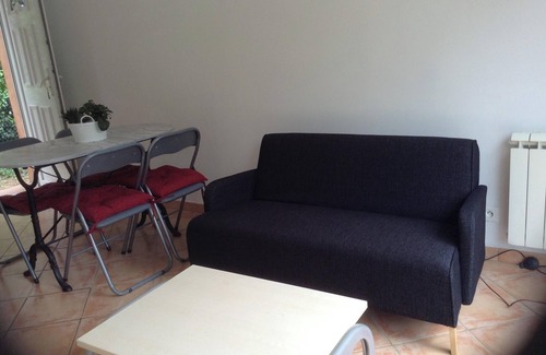 Le Muy Apartamento | Homerez - Apartamento en Le Muy, vista al jardín