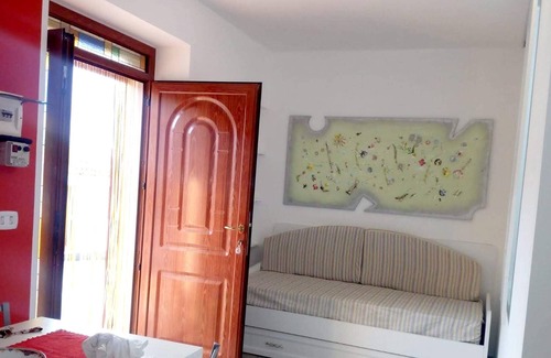 Montegiordano Apartamento | Homerez - Bonito apartamento a 9 km de la playa para 4 pers. en Montegiordano