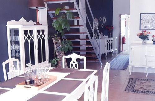 Sao Nicolau Apartamento | Homerez - Appartement 3 km away from the beach for 8 ppl. with balcony at Porto