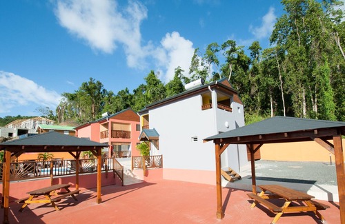 Cafeiere Apartamento | Homerez - Apartamento a 900 m de la playa con piscina compartida, jacuzzi y spa