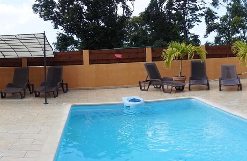 Cafeiere Apartamento | Homerez - Apartamento a 900 m de la playa con piscina compartida, jacuzzi y spa
