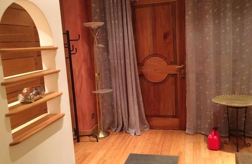 Catonvielle Apartamento | Homerez - Apartamento para 5 pers. con piscina, jacuzzi y terraza en Catonvielle