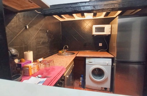 Logrono Historic Centre Apartamento | Homerez - Apt Logroño - balcny