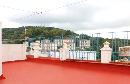 Alcala de los Gazules Casa | Homerez - Grande casa para 15 pers. con terraza en Alcalá de los Gazules