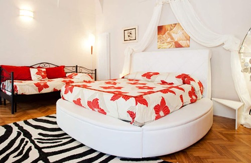 Piazza Apartamento | Homerez - Beautiful apartement for 4 ppl. with balcony at Mondovì Piazza (CN)