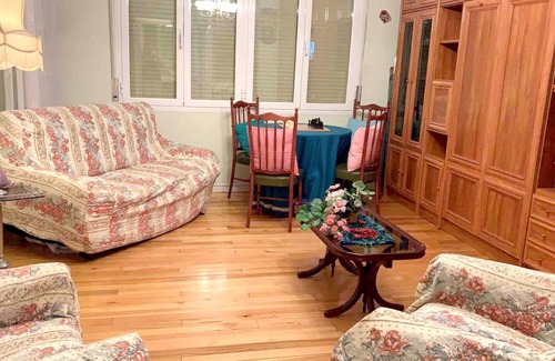 Villarcayo Apartamento | Homerez - Beautiful apartement for 8 ppl. at Villarcayo