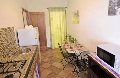 Paceco Apartamento | Homerez - Apartamento a 3 km de la playa para 4 pers. con terraza en Paceco