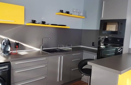 Karlovo Apartamento | Homerez - Bonito apartamento para 4 pers. con terraza en Karlovo