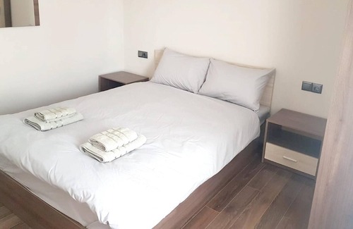 Karlovo Apartamento | Homerez - Bonito apartamento para 4 pers. con terraza en Karlovo