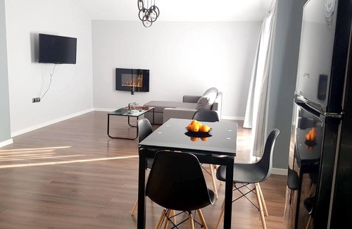 Karlovo Apartamento | Homerez - Bonito apartamento para 4 pers. con terraza en Karlovo