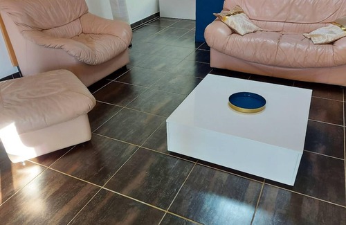 Goetzingen Apartamento | Homerez - Bonito apartamento para 2 pers. con terraza en Saeul
