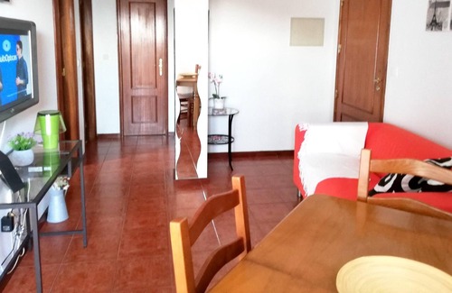 Baiao Apartamento | Homerez - Bonito apartamento para 4 pers. con terraza y balcón en Eiriz