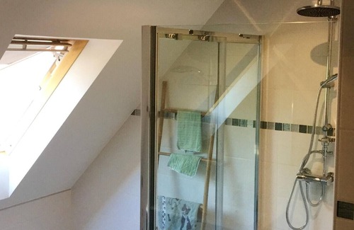 Lohr Apartamento | Homerez - Bonito apartamento para 5 pers. con terraza en Lohr
