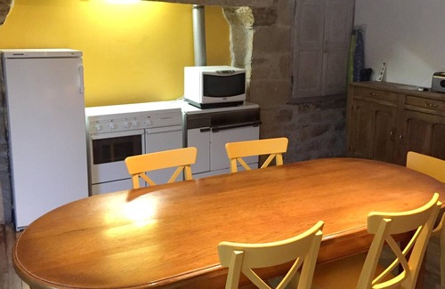 Vimenet Casa | Homerez - Bonita casa para 5 pers. con jardín y terraza en Vimenet